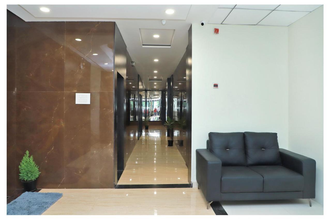 Hotel Opal Plaza Executive Waluj Buzurg Экстерьер фото