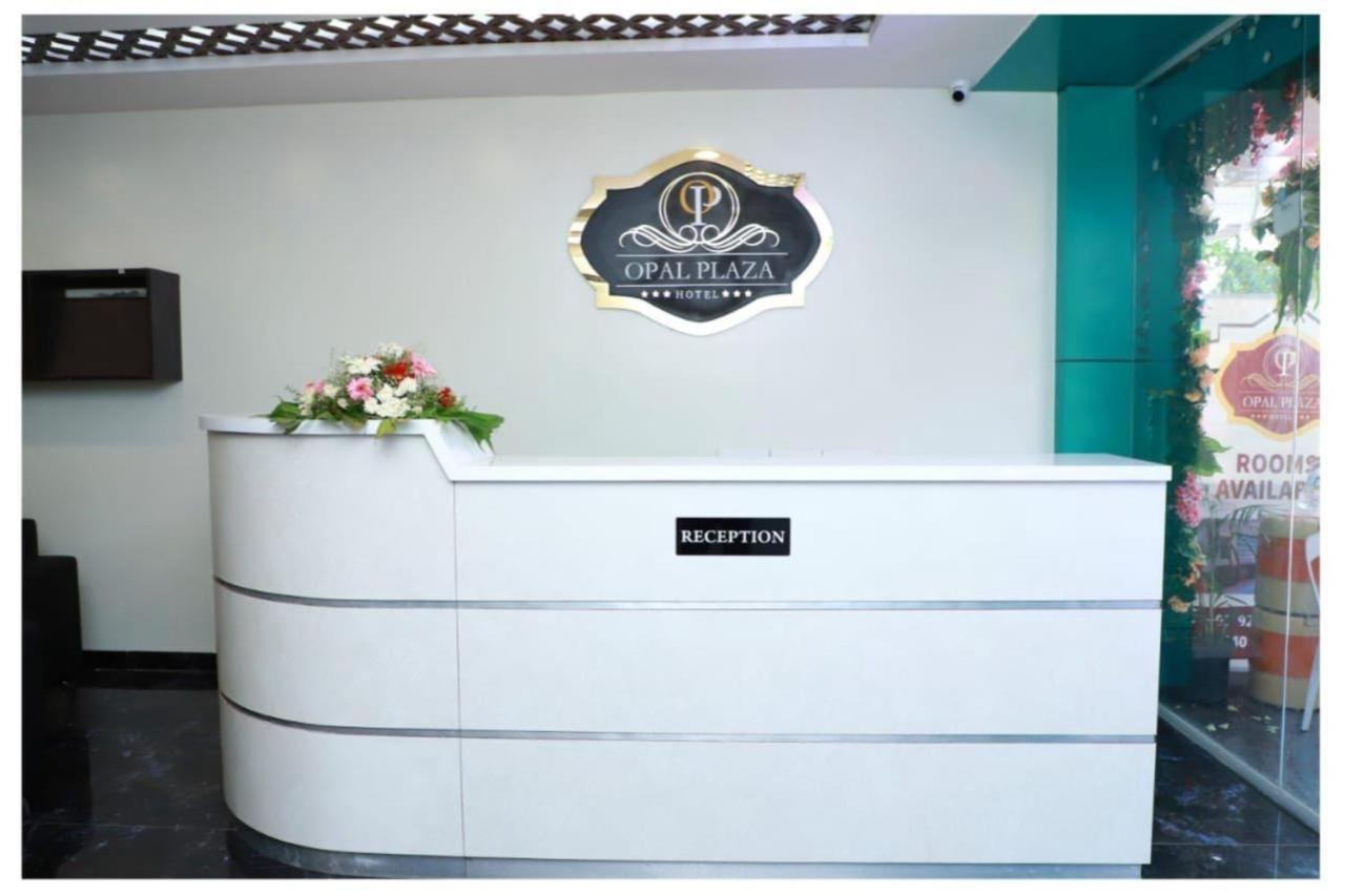 Hotel Opal Plaza Executive Waluj Buzurg Экстерьер фото